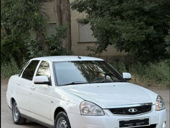 2013 Lada (ВАЗ) Priora I, белый, 325000 рублей - вид 1