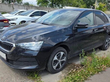 2021 Skoda Rapid II, чёрный, 1540000 рублей, вид 1