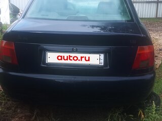 1996 Audi A4 I (B5), синий, 250000 рублей, вид 2