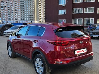 2018 Kia Sportage IV, красный, 1815000 рублей, вид 3