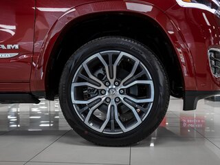 2026 Ram 1500 Crew Cab V Рестайлинг, красный, 10490000 рублей, вид 4