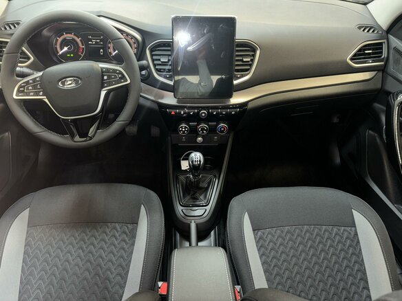 2026 Lada (ВАЗ) Vesta I Рестайлинг (NG), серый, 1805000 рублей - вид 5