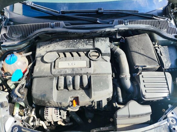 2011 Skoda Octavia II (A5) Рестайлинг, бежевый, 910000 рублей - вид 14