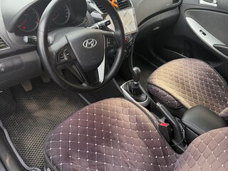 2012 Hyundai Solaris I, чёрный, 550000 рублей, вид 4