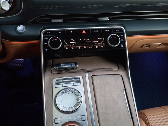2020 Genesis GV80 I, белый, 5800000 рублей - вид 8