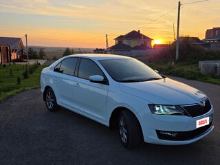 2018 Skoda Rapid I Рестайлинг, белый, 1300000 рублей, вид 1