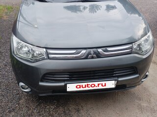 2013 Mitsubishi Outlander III, серый, 1370000 рублей, вид 1