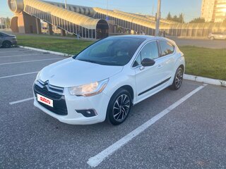 2013 Citroen DS4, белый, 800000 рублей, вид 1