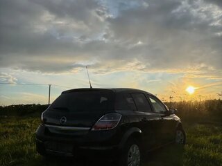 2012 Opel Astra H Рестайлинг, чёрный, 610000 рублей, вид 5