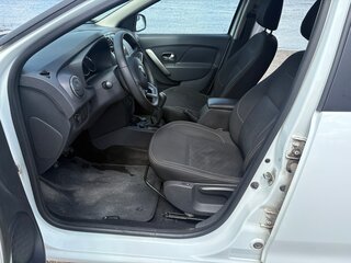 2020 Renault Logan II Рестайлинг, белый, 880000 рублей, вид 5
