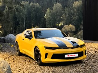 2016 Chevrolet Camaro VI, жёлтый, 2650000 рублей, вид 3