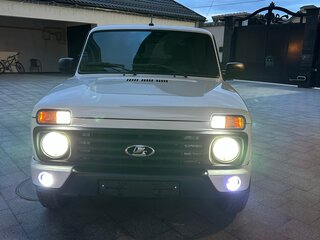 2024 Lada (ВАЗ) Niva Legend Euro-2 I, белый, 900000 рублей, вид 1