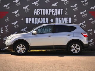 2013 Nissan Qashqai I Рестайлинг, серебристый, 1060000 рублей, вид 4