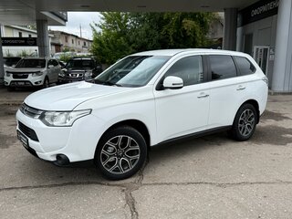 2012 Mitsubishi Outlander III, белый, 1390000 рублей, вид 1