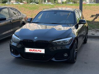 2019 BMW 1 серии 118i II (F20/F21) Рестайлинг 2, чёрный, 2100000 рублей, вид 3
