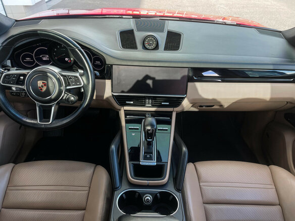 2020 Porsche Cayenne Coupé III, красный, 6549000 рублей - вид 11