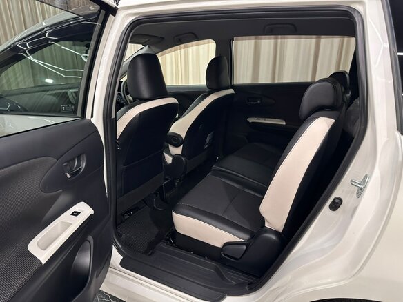 2012 Toyota Wish II, белый, 1669000 рублей - вид 18