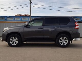 2014 Toyota Land Cruiser Prado 150 Series Рестайлинг 1, серый, 3455000 рублей, вид 4