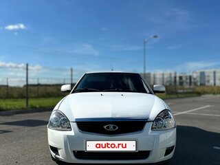 2015 Lada (ВАЗ) Priora I Рестайлинг, белый, 545000 рублей, вид 2