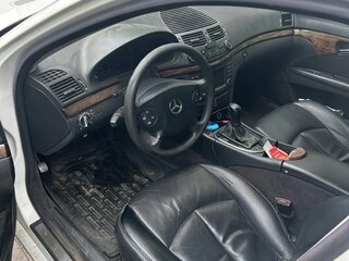 2003 Mercedes-Benz E-Класс 200 III (W211, S211), белый, 450000 рублей, вид 3