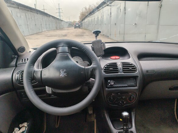 2008 Peugeot 206, серый, 140000 рублей - вид 4