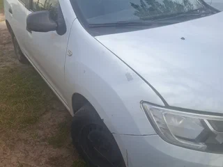 2019 Renault Logan II Рестайлинг, белый, 340000 рублей, вид 5