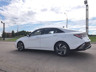 2025 Hyundai Elantra VII (CN7) Рестайлинг, белый, 2290000 рублей, вид 4
