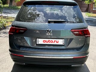 2021 Volkswagen Tiguan Allspace II, серый, 2700000 рублей, вид 3