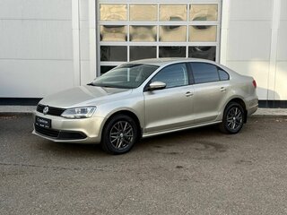 2012 Volkswagen Jetta VI, жёлтый, 950000 рублей, вид 1