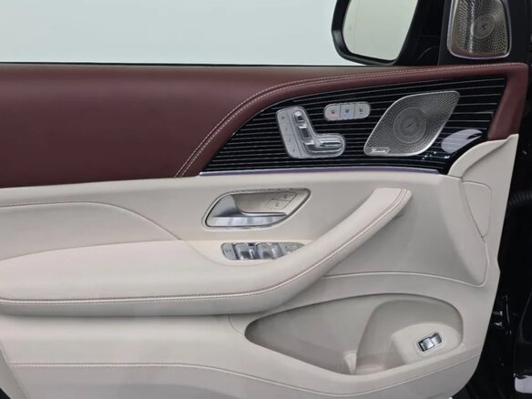 2026 Mercedes-Benz Maybach GLS 600 I Рестайлинг, чёрный, 22378876 рублей - вид 13