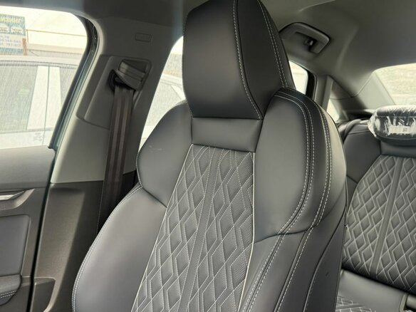 2026 Audi A3L 35 TFSI IV (8Y) Рестайлинг, фиолетовый, 3750000 рублей - вид 9