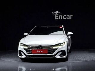 2022 Volkswagen Arteon I Рестайлинг, белый, 4470000 рублей, вид 3