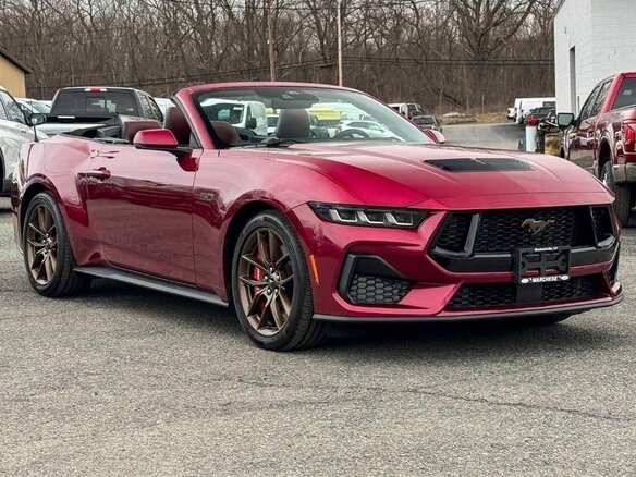 2026 Ford Mustang VII, красный - вид 3