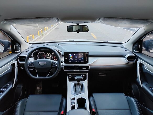 2026 Geely Binyue I Рестайлинг 2, белый, 1790000 рублей - вид 5