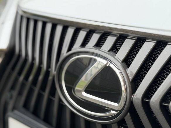 2020 Lexus ES 250 VII, белый, 4450000 рублей - вид 20