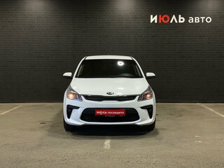 2018 Kia Rio IV, белый, 950000 рублей, вид 2