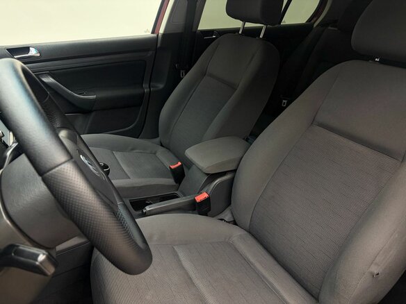 2004 Volkswagen Golf V, красный - вид 14