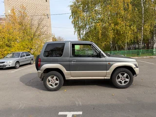 2000 Mitsubishi Pajero Mini II, серый, 245000 рублей, вид 4