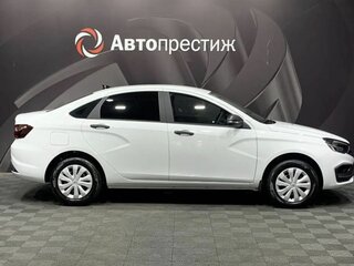 2026 Lada (ВАЗ) Vesta I Рестайлинг (NG), белый, 1581000 рублей, вид 4