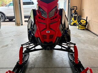 2025 Polaris 9R RMK Khaos Slash 155, красный, 2150000 рублей, вид 3