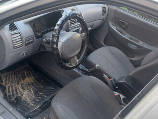 2005 Hyundai Accent ТагАЗ II, серебристый, 400000 рублей, вид 5