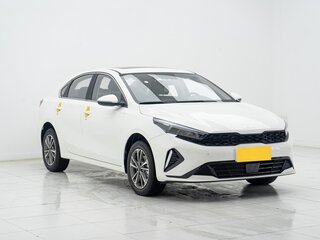 2026 Kia K3 II (China Market) Рестайлинг, белый, 1995023 рублей, вид 2