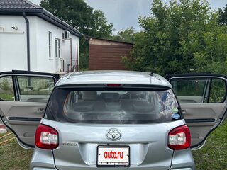 2019 Toyota Passo III Рестайлинг, серебристый, 960000 рублей, вид 4