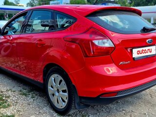 2013 Ford Focus III, красный, 795000 рублей, вид 4