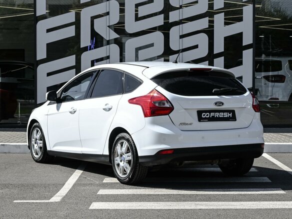 2011 Ford Focus III, белый, 669000 рублей - вид 1