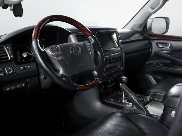 2010 Lexus LX 570 III, серебристый - вид 13