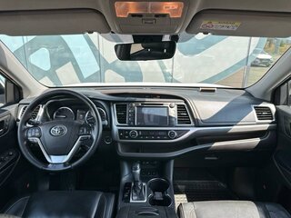 2018 Toyota Highlander III (XU50) Рестайлинг, белый, 3745000 рублей, вид 2