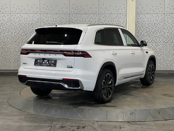 2026 Geely Monjaro (Xingyue L) I Рестайлинг 2 (China Market), белый, 3145000 рублей - вид 2