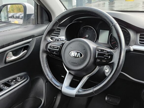 2019 Kia Rio IV, белый, 1399000 рублей - вид 18