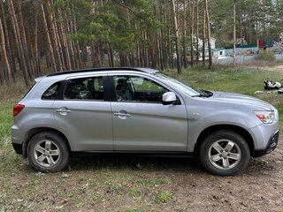 2010 Mitsubishi ASX I, серебристый, 700000 рублей, вид 4